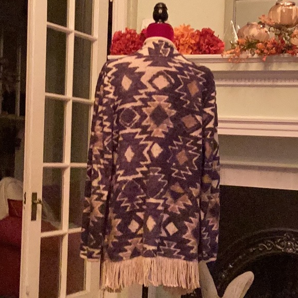 Size L LUCKY BRAND SWEATER IN FLANNEL TYPE MATERIAL - Picture 8 of 10